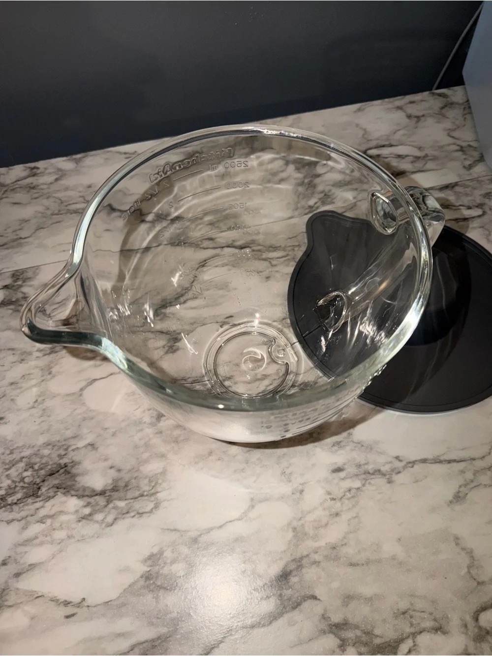 Kitchenaid mixing bowl with lid
